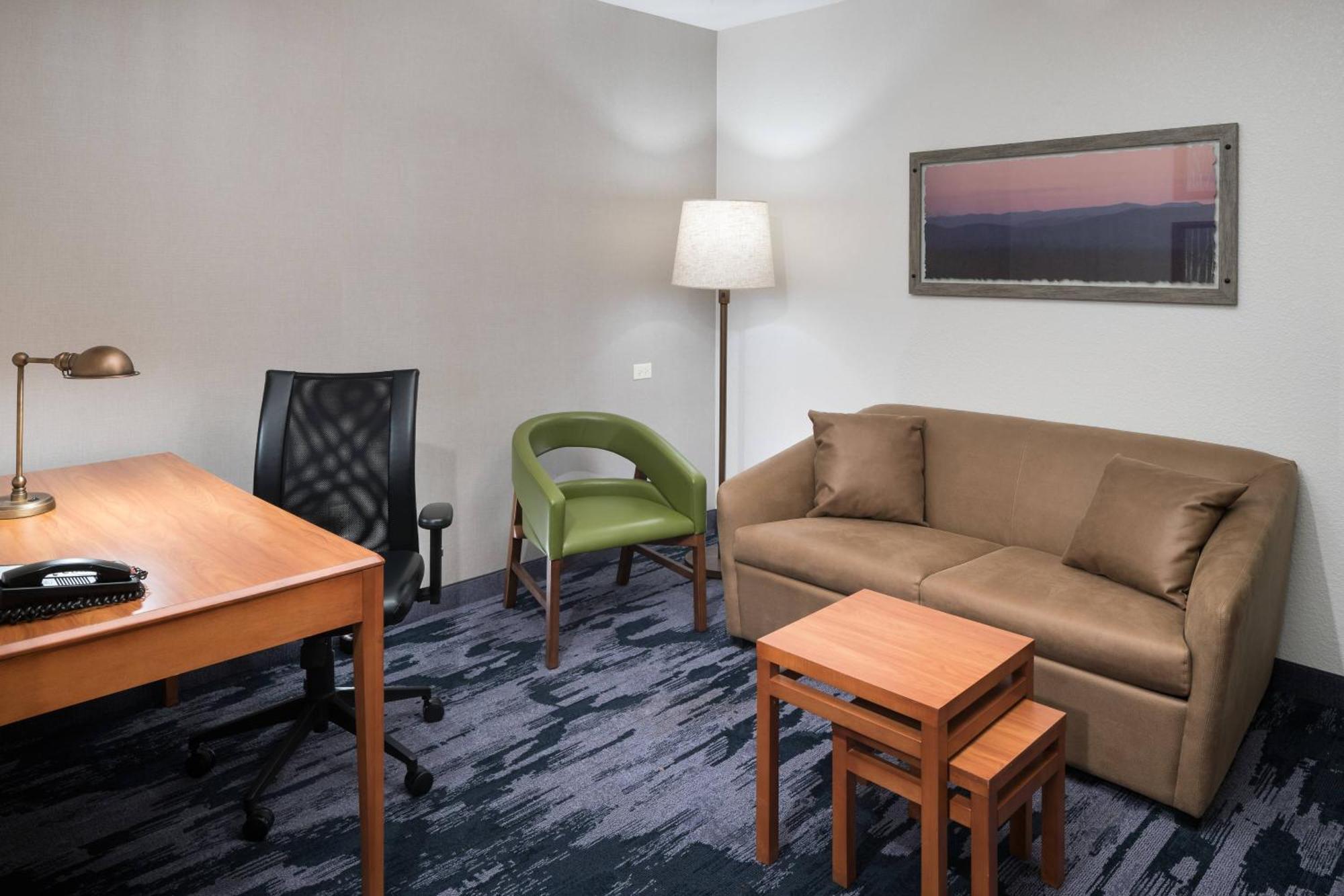 Fairfield Inn & Suites Kansas City Оверленд-Парк Екстер'єр фото