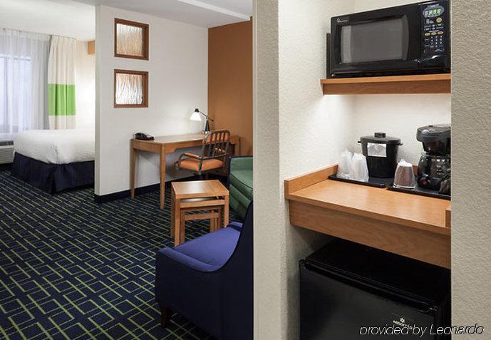 Fairfield Inn & Suites Kansas City Оверленд-Парк Екстер'єр фото